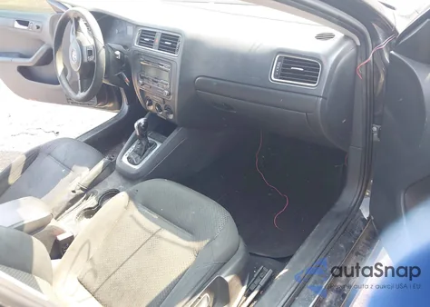 2014 Volkswagen Jetta 2.0L S z USA, uszkodzony, nr VIN 3VW2K7AJ8EM375705